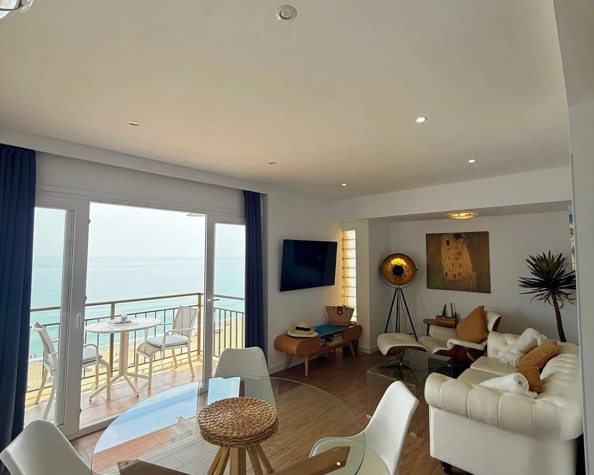 622cb209-1d7c-41b8-9879-2e077ff580ce