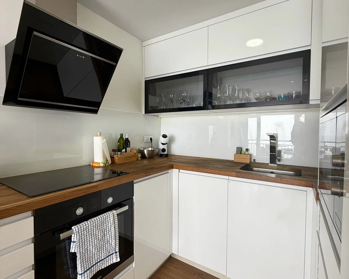 7b69e545-b4f0-4995-bf5d-503cdb7bf87e