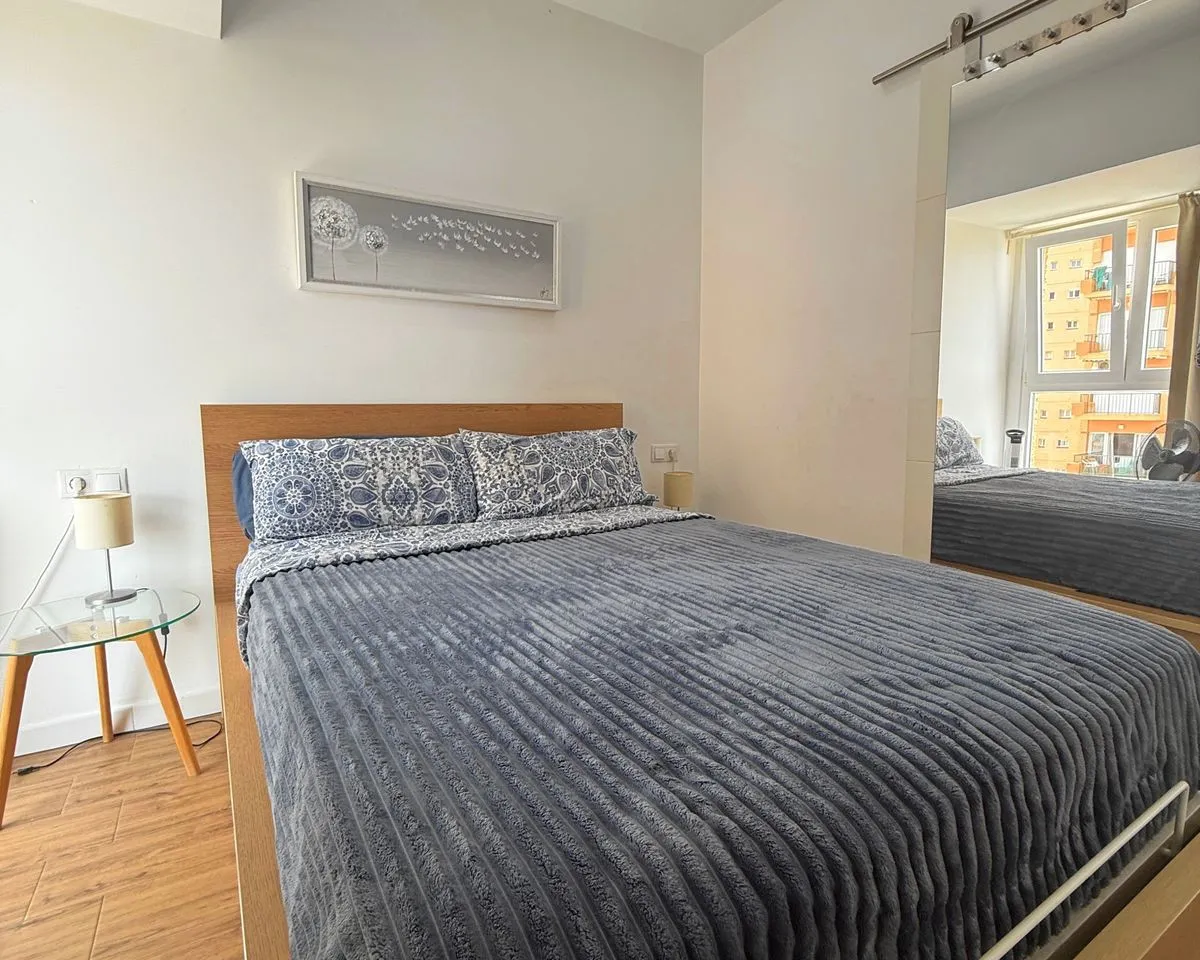 8e0931b4-647c-4f52-8bc5-101b94b15543