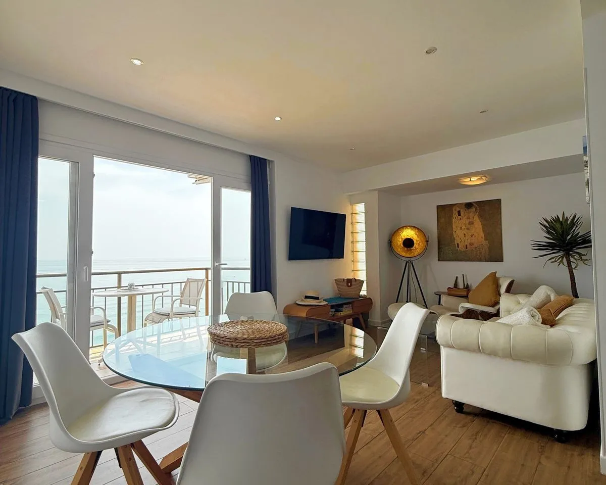 ad894338-cb8c-45e0-a1e8-8435b5b8d486