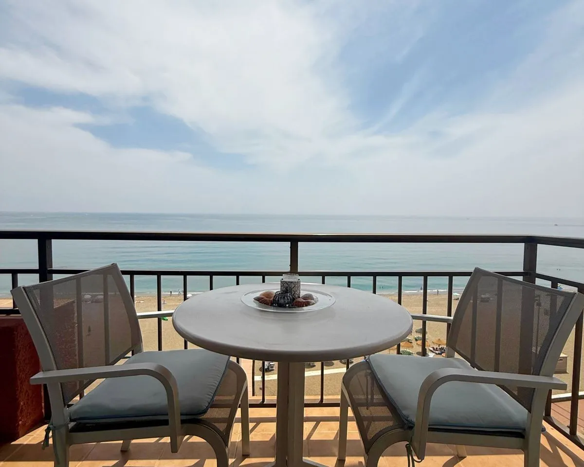 b6e03aa5-a0a1-4c42-937d-0ae3d3cfc15d