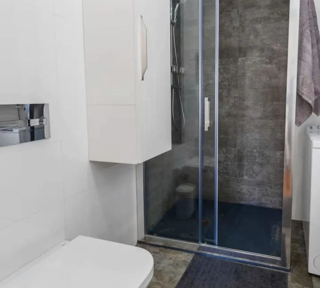 bb809249-b640-453a-912a-d1d2ac51304a