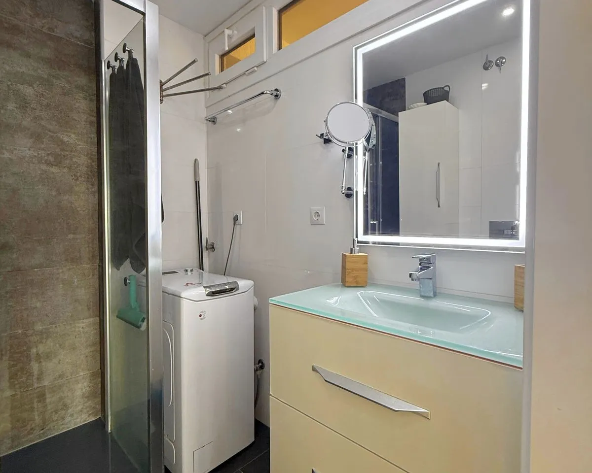 f7e46027-4733-4aa0-8f00-2c7cb6a56818