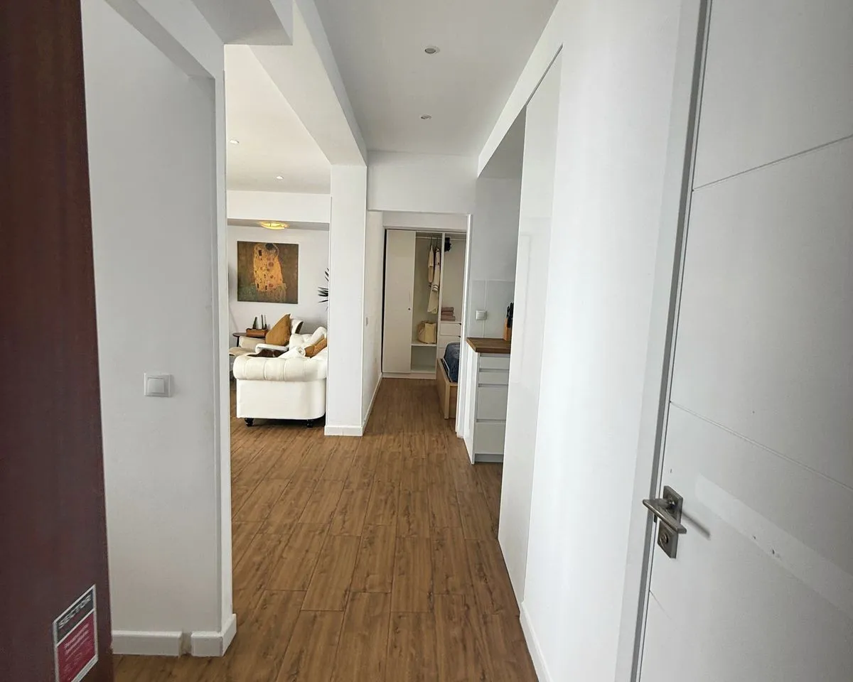 f8de424f-2d7f-4273-9b64-0d3647ce8984