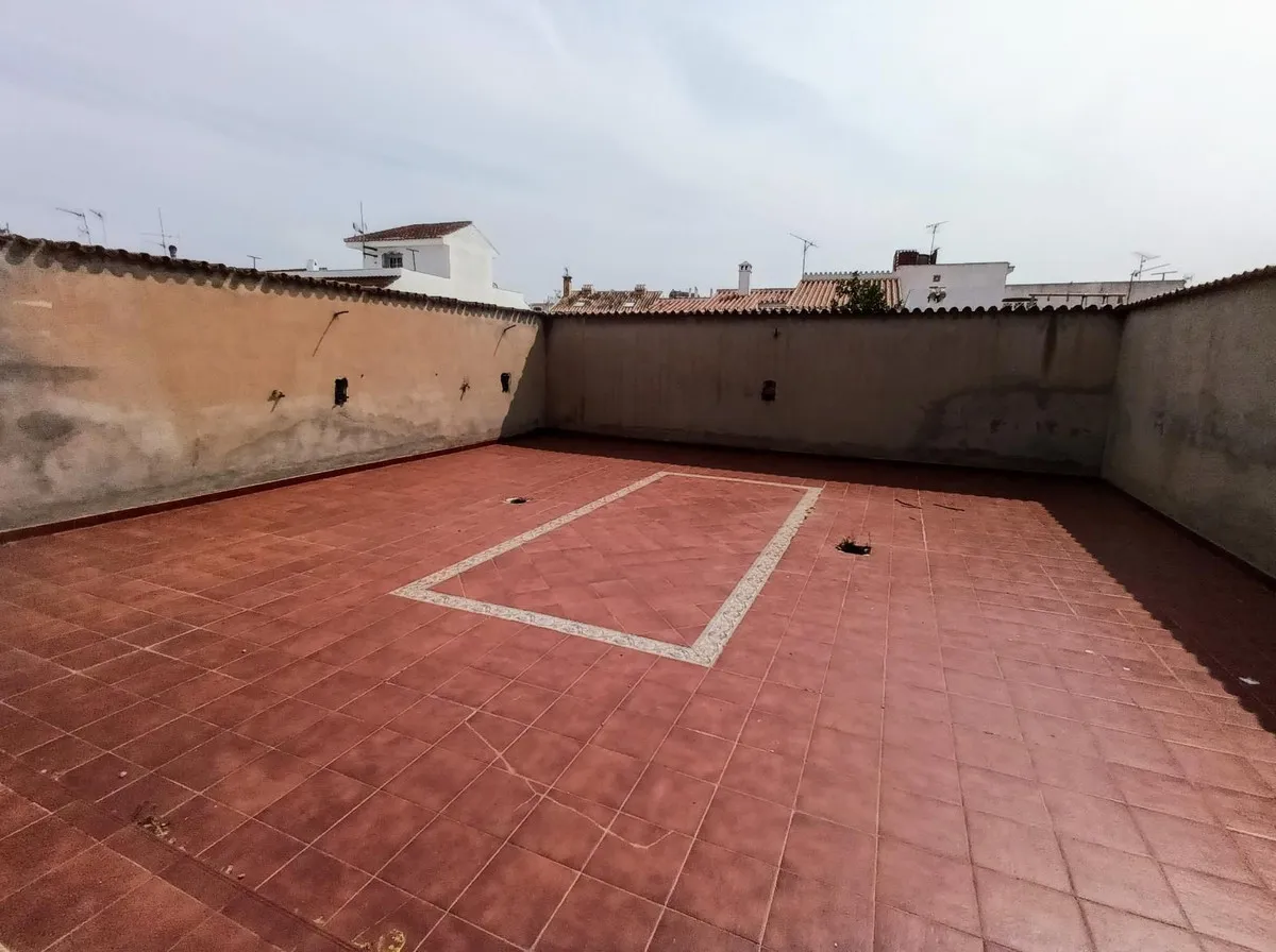 a1f72843-f40e-454d-a05e-2eacff4ec4fb