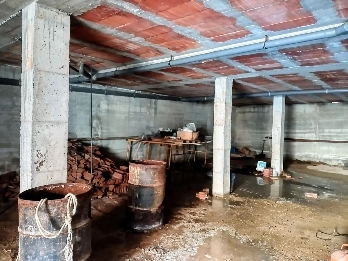 ecc40aca-8b1d-4976-8354-eea3d56e4d42