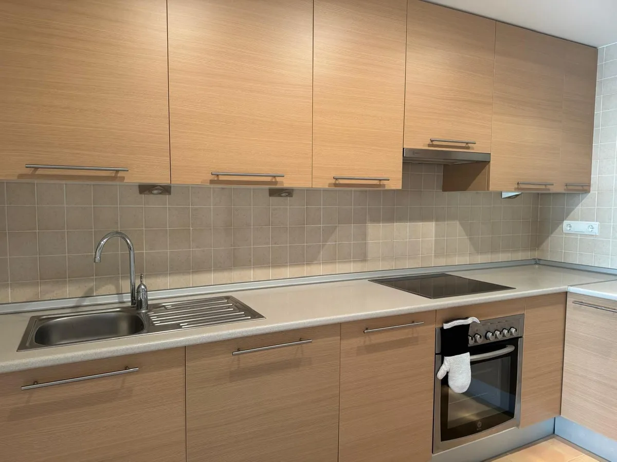 b2fabfa5-c325-4c16-9f86-d25dbb860445