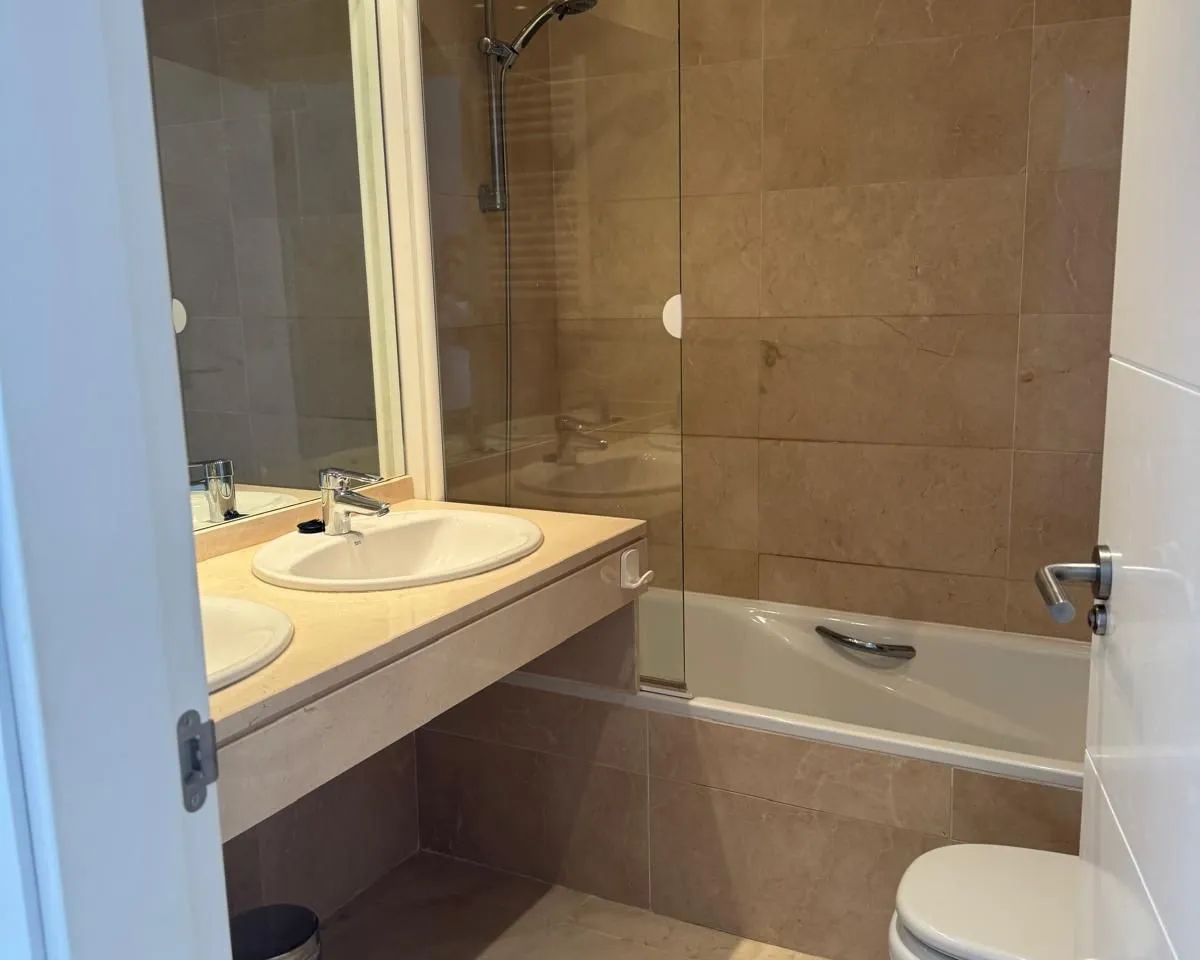 b4acd81a-c7cc-46a9-8ae1-698d114d4be7