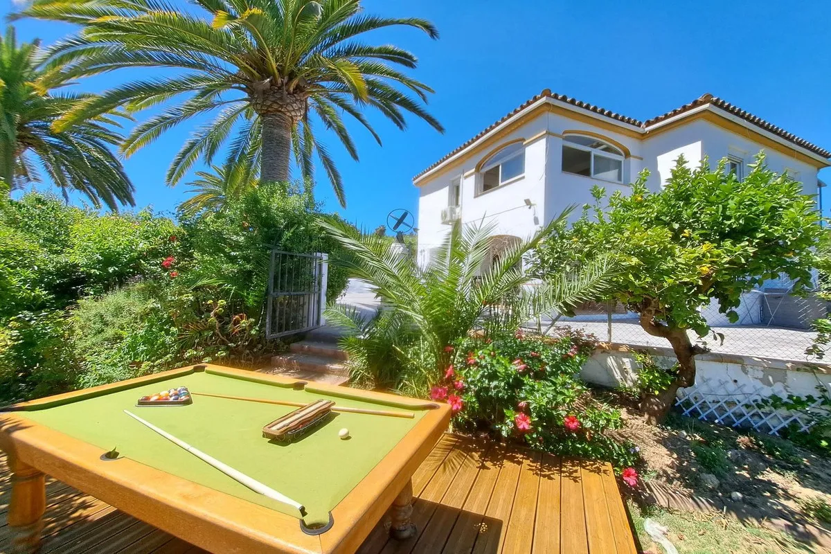 bfee1c37-fcc3-4350-b8f1-9b554a9af46c