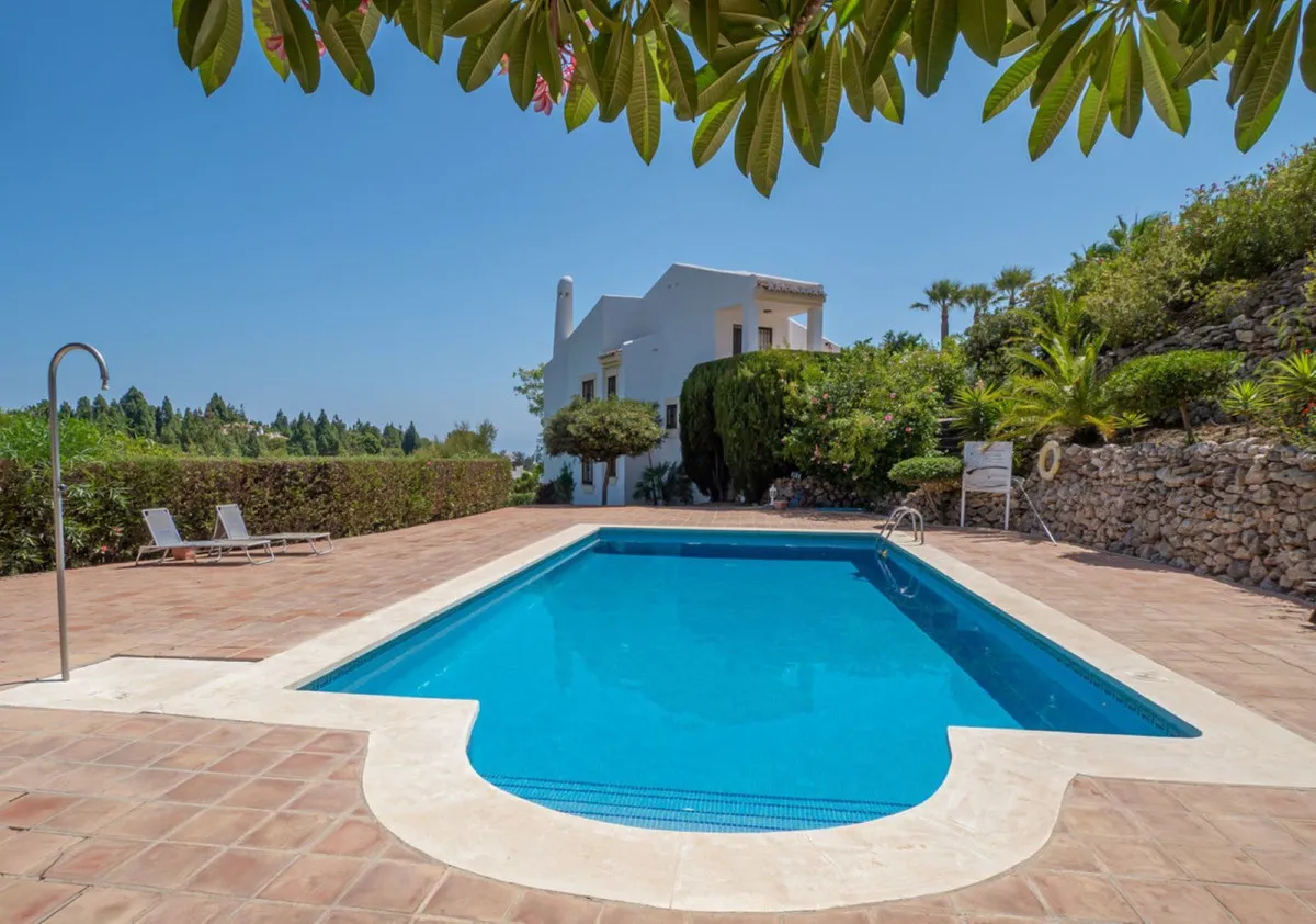 1a8fead1-7e98-441c-aaa3-f76ddb0565de