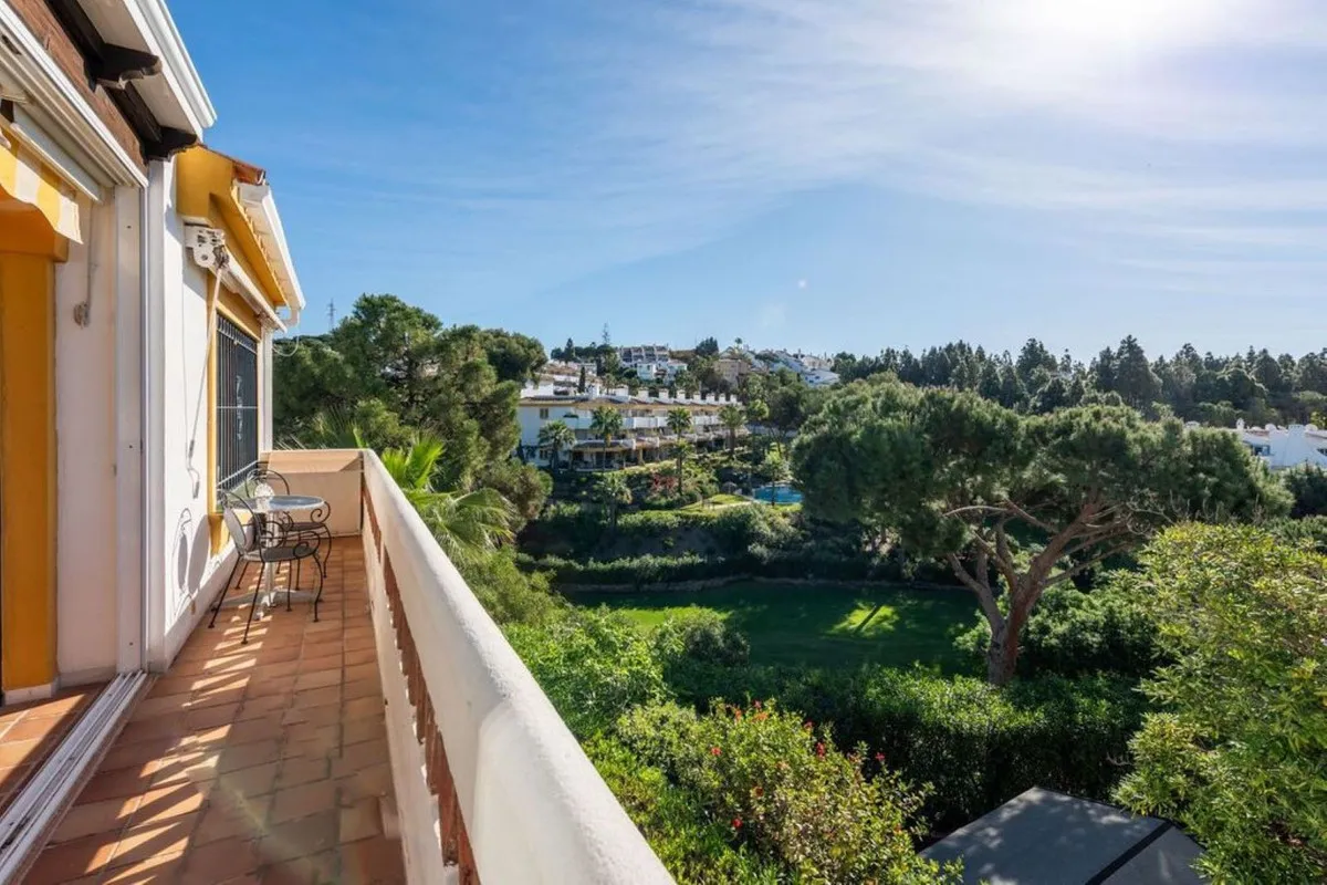 2aa305d7-886d-4b57-8dff-b33abcc2031c