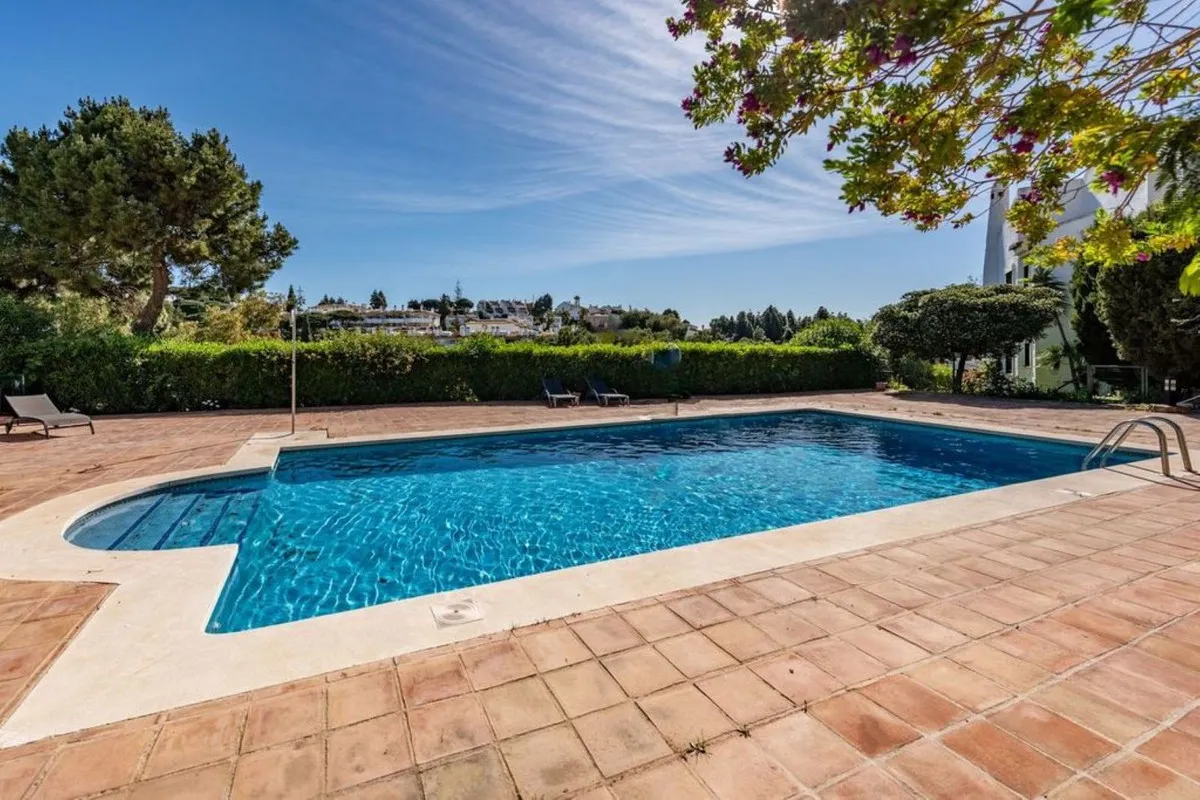 937cc271-b447-4a77-93b5-8242dd9663e0