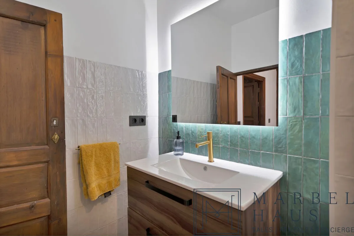 d67874fb-394d-429b-b3fa-02563e2f6324