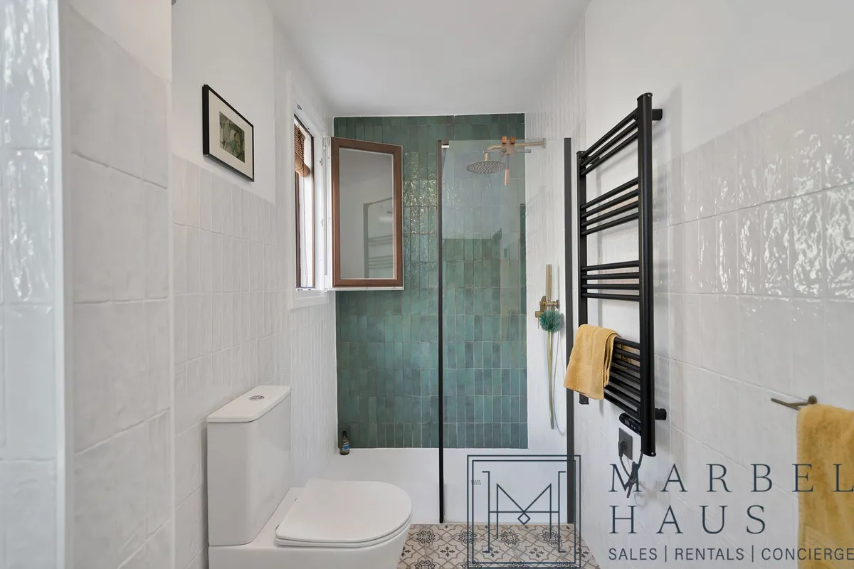 dd275e5a-61a0-4c6d-8909-24a75c612f71