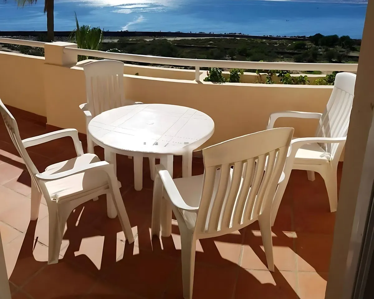 2ca80dff-977a-40f5-b944-1a57b8671488