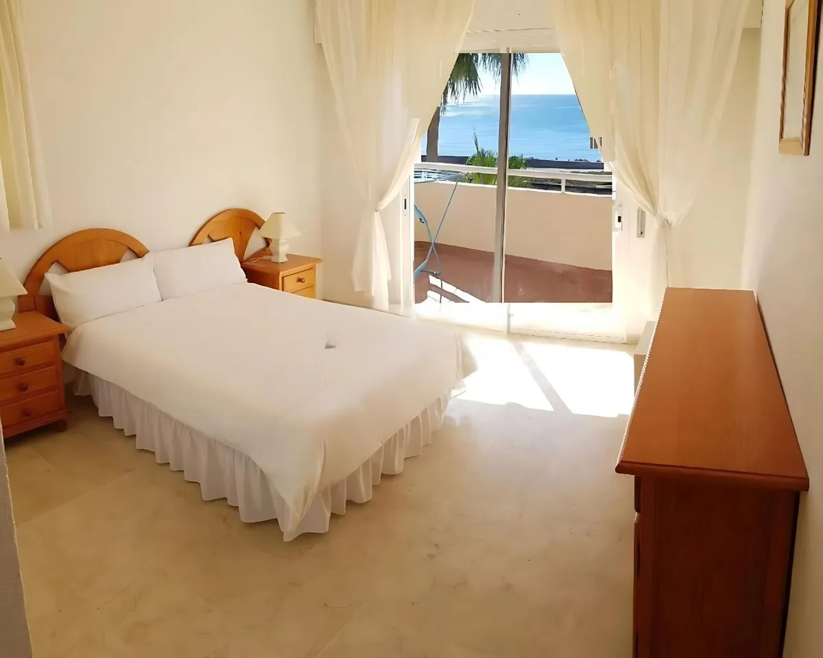 c10fd5b7-d084-446c-8e5b-6e43e4408b44