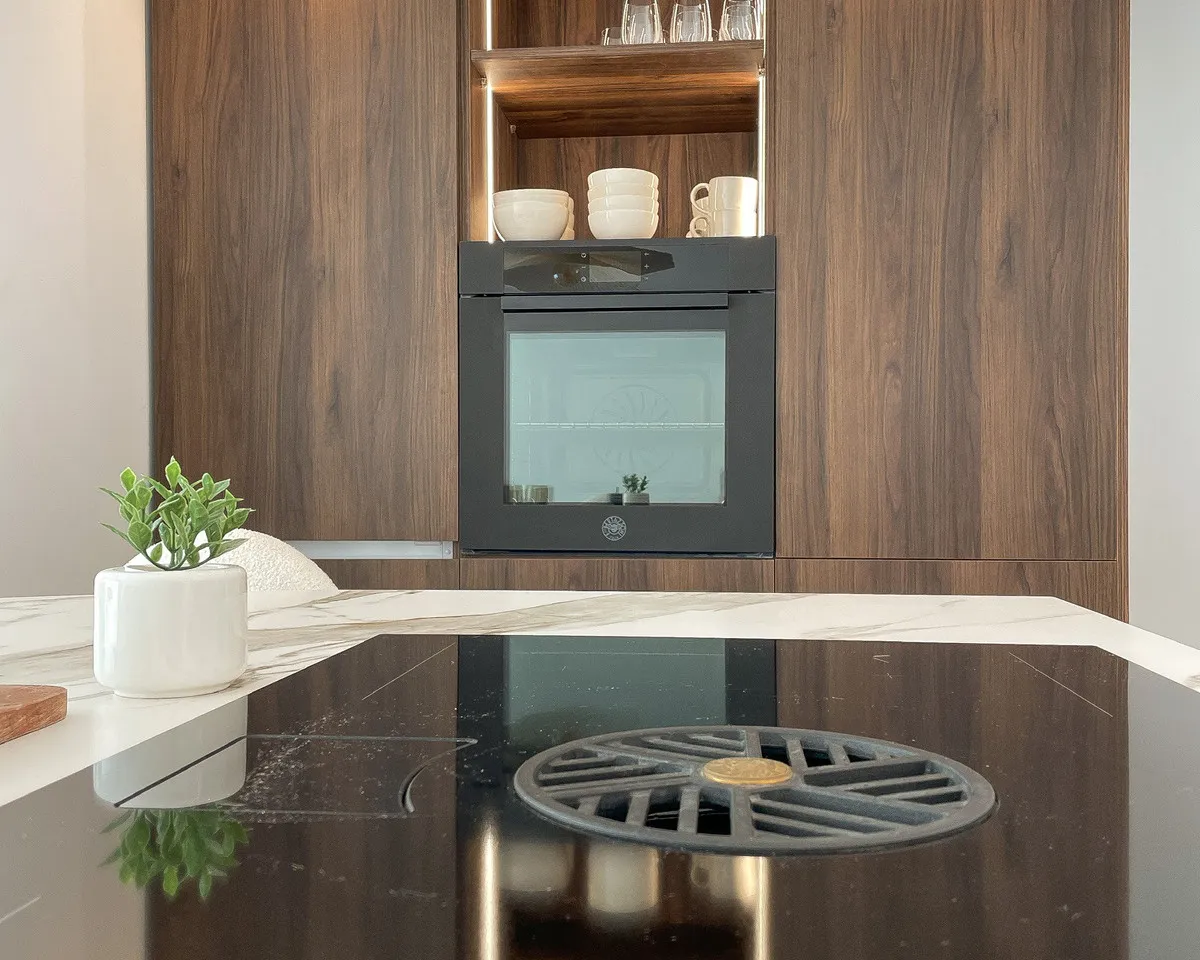 57f93fe7-07af-4dff-9dc9-b4a0c50941a1