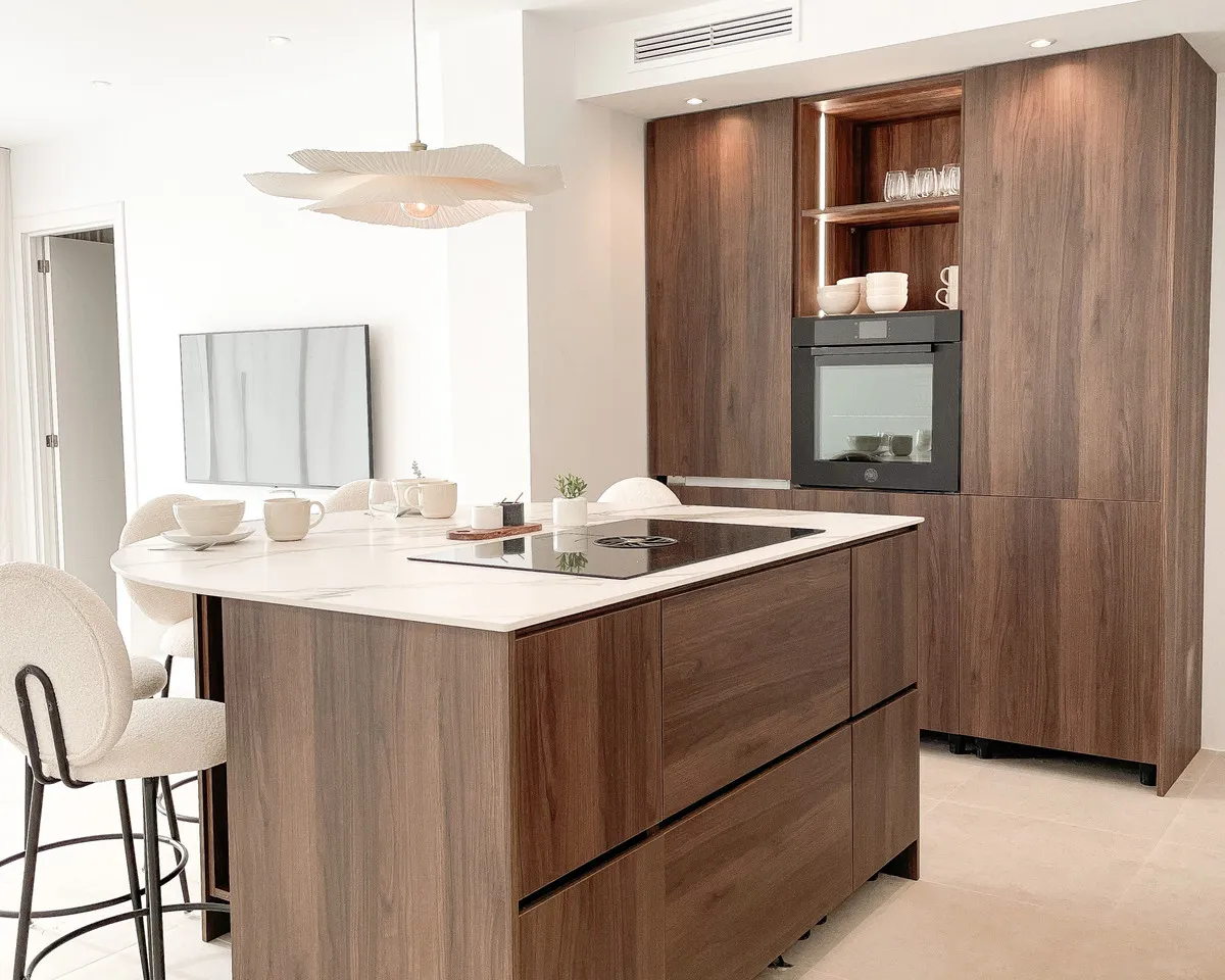 e72db665-41cf-4d50-a223-8bffb30614eb