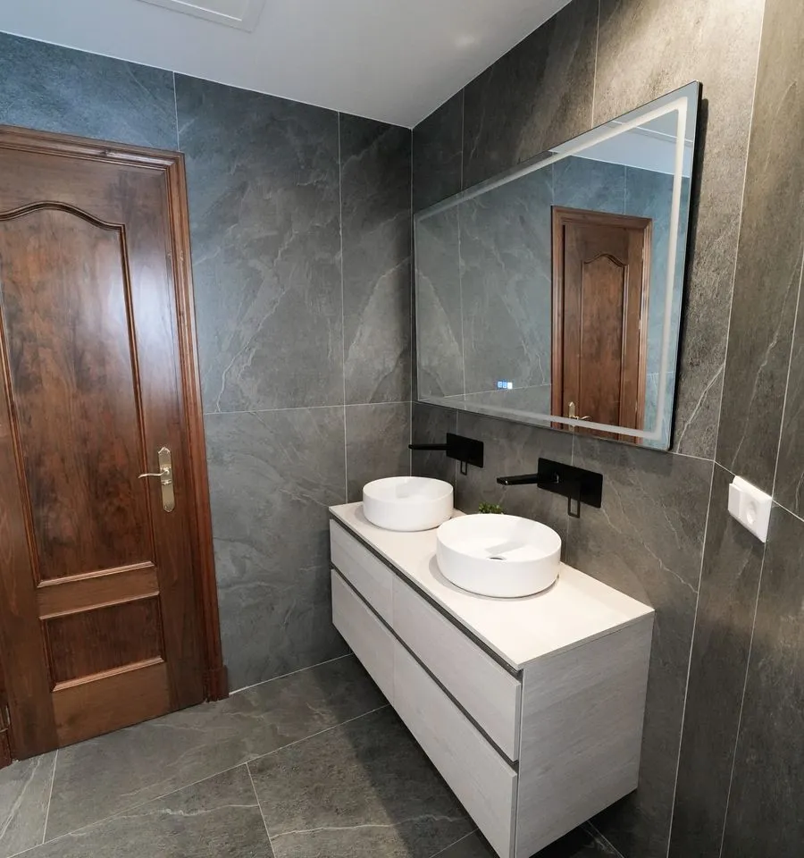 06fa9a42-47a7-4a95-b960-ecd712c92025