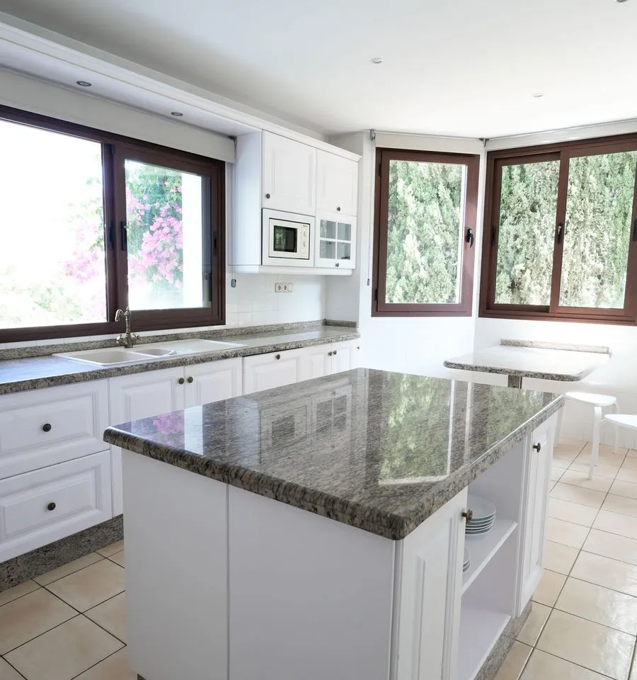 388ec4b5-01b7-4d3c-bffa-8112f15fc2eb