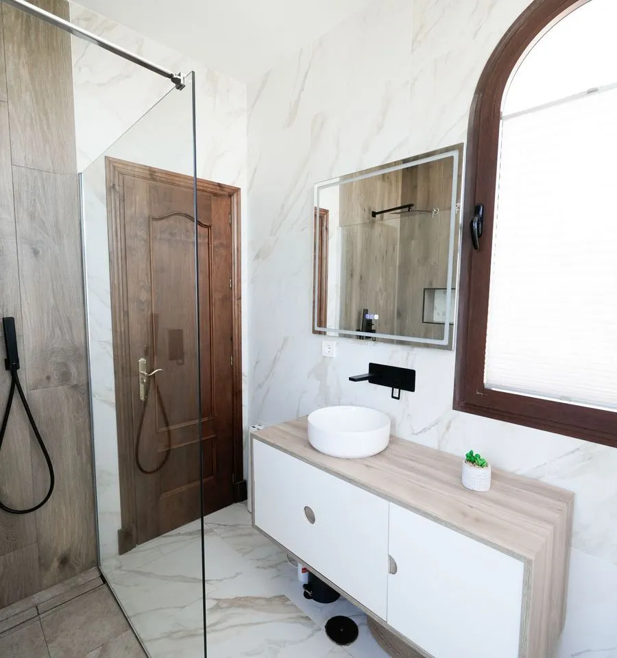 fbc99769-b3d6-493a-8f82-7fc5355fc2ef