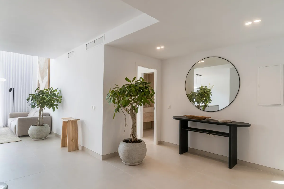 0df1d725-1cf2-4be9-b7fe-939c3eeb2c95