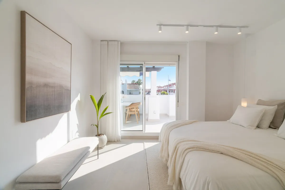 c3982838-46c0-423e-b392-deac80b4765a