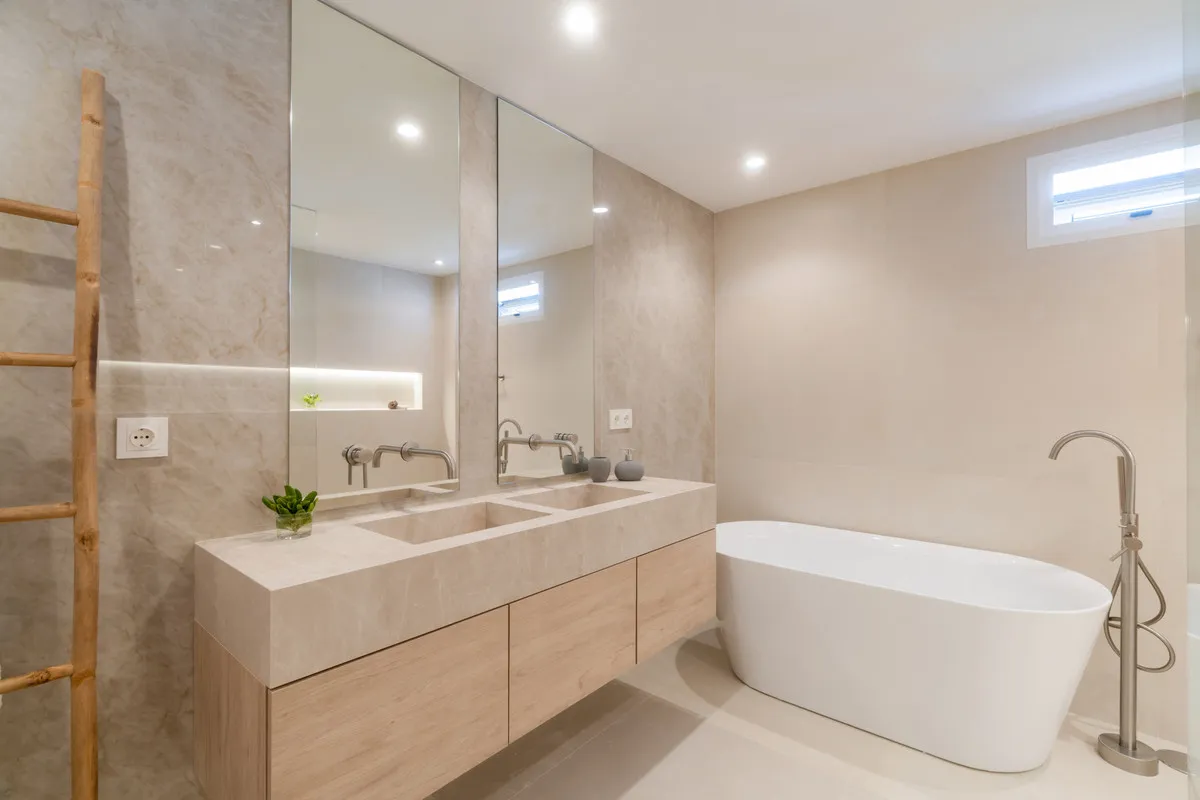 ee35f999-47af-4e48-8c57-c46b7a70f354