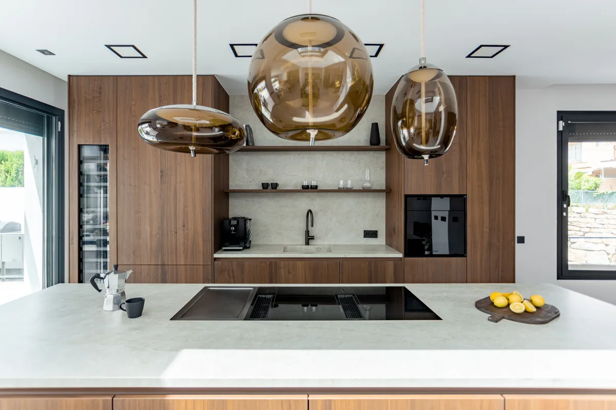 4995f363-82c5-4694-adb3-37802bd76d66