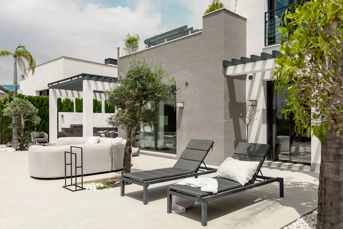 6ffaf456-8388-4660-86e8-497dc72496a4