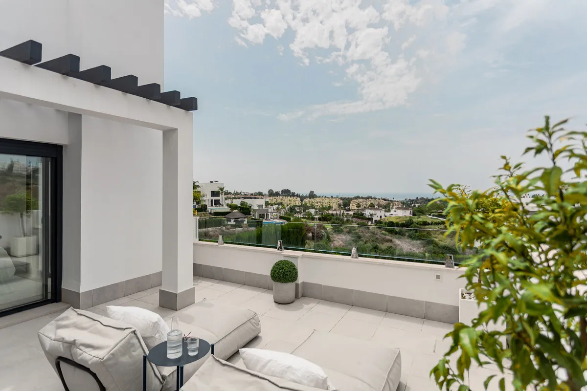 ee7c1378-fa65-4b72-8ac4-a5f6c6ecc7f3