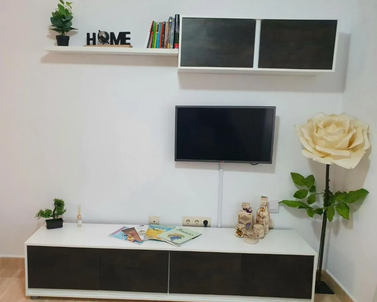 17bfc724-76e8-43b8-bee3-18c3c1ab5cc1