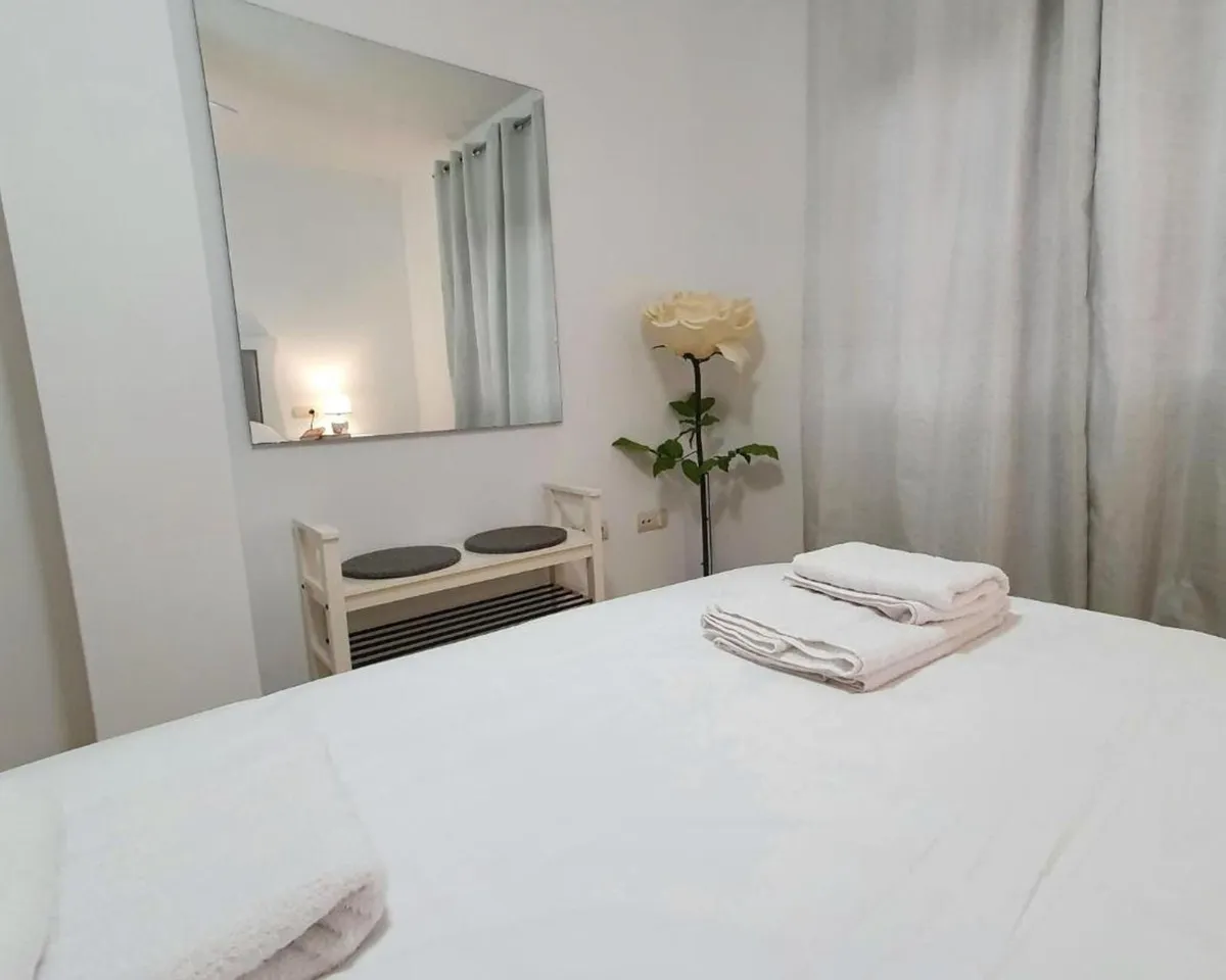 dd5973b6-960a-47e8-bf1f-84252daec3fe