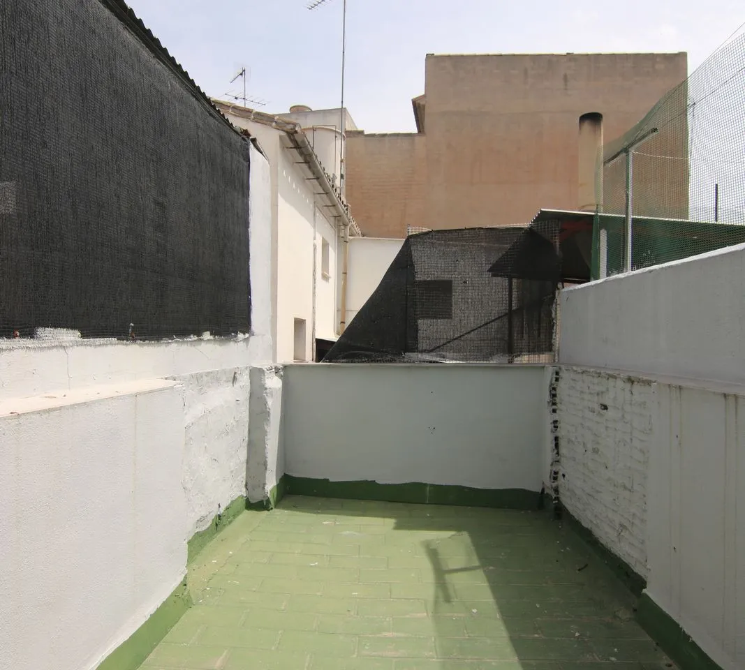 1811c181-87c1-4213-9054-f2278a8b45eb