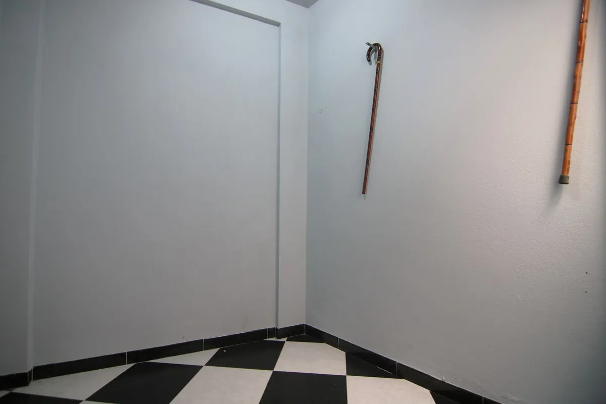 7dec04fe-4bf7-4175-bb18-071203d5b90c