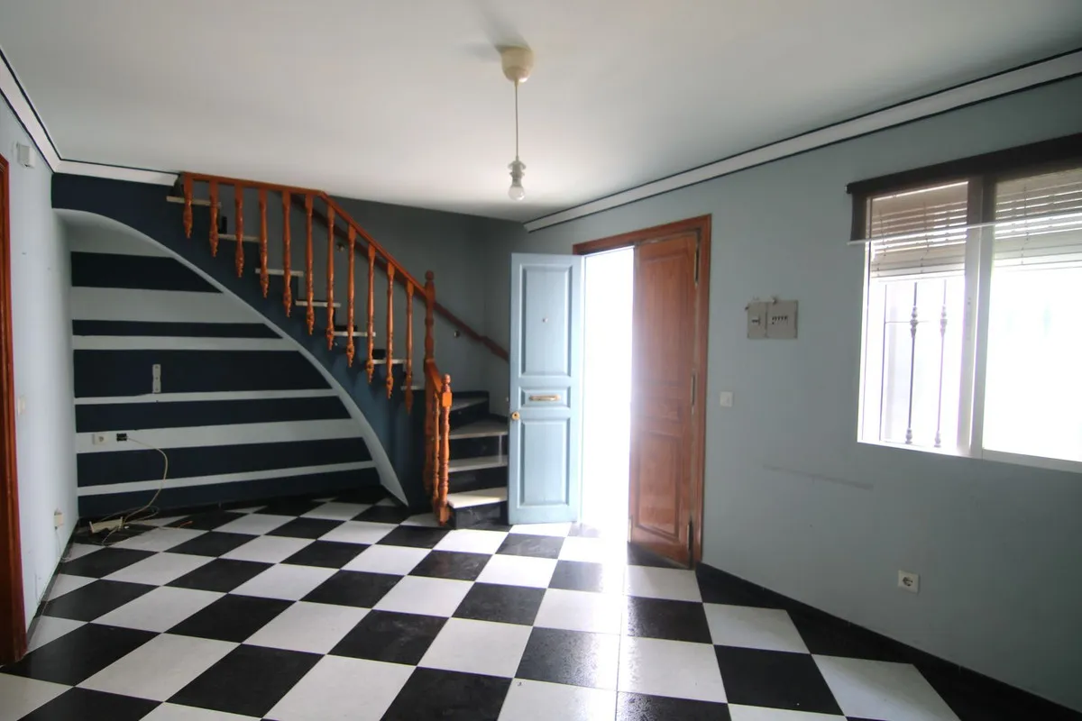 c03a7887-7907-4304-bf2b-005ecd201214