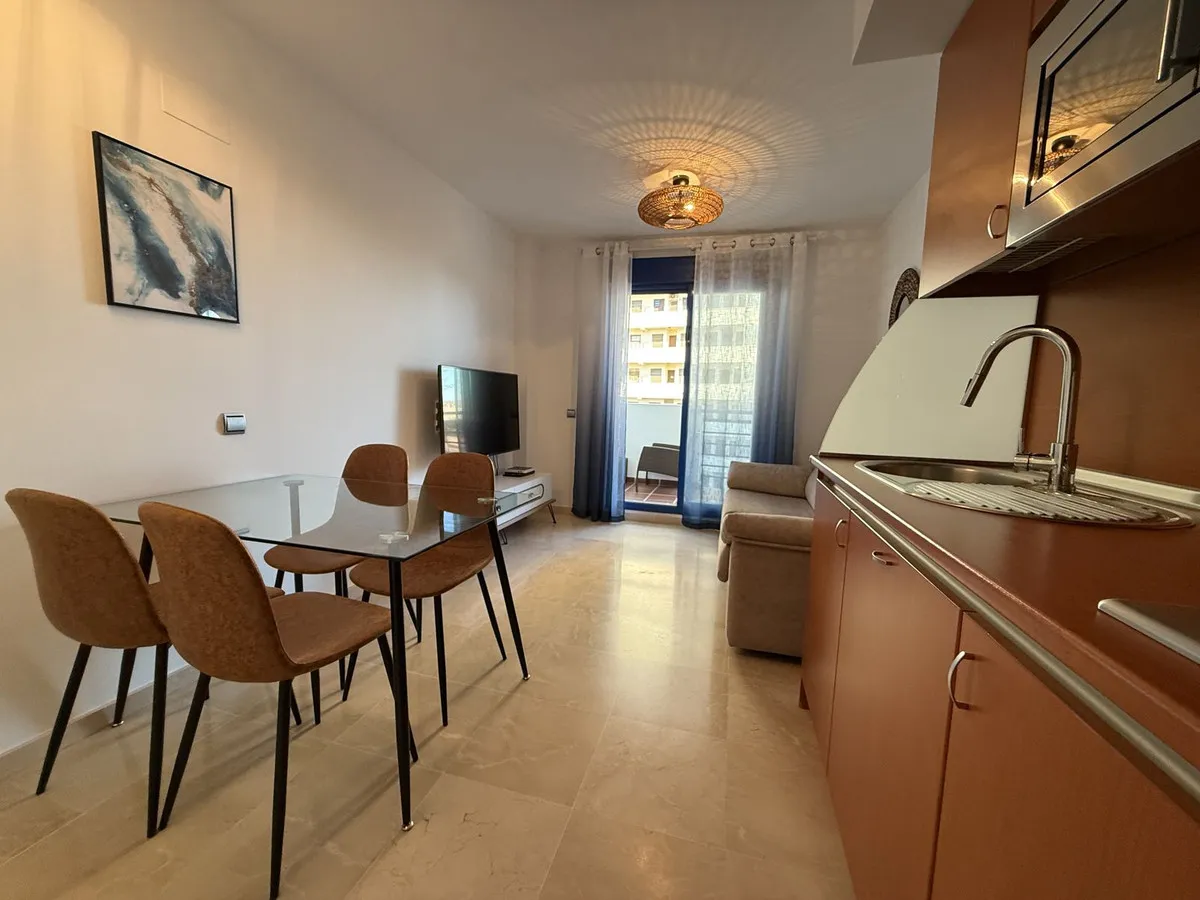 4efd7924-2a21-4b5f-801f-c8785f6c4c66