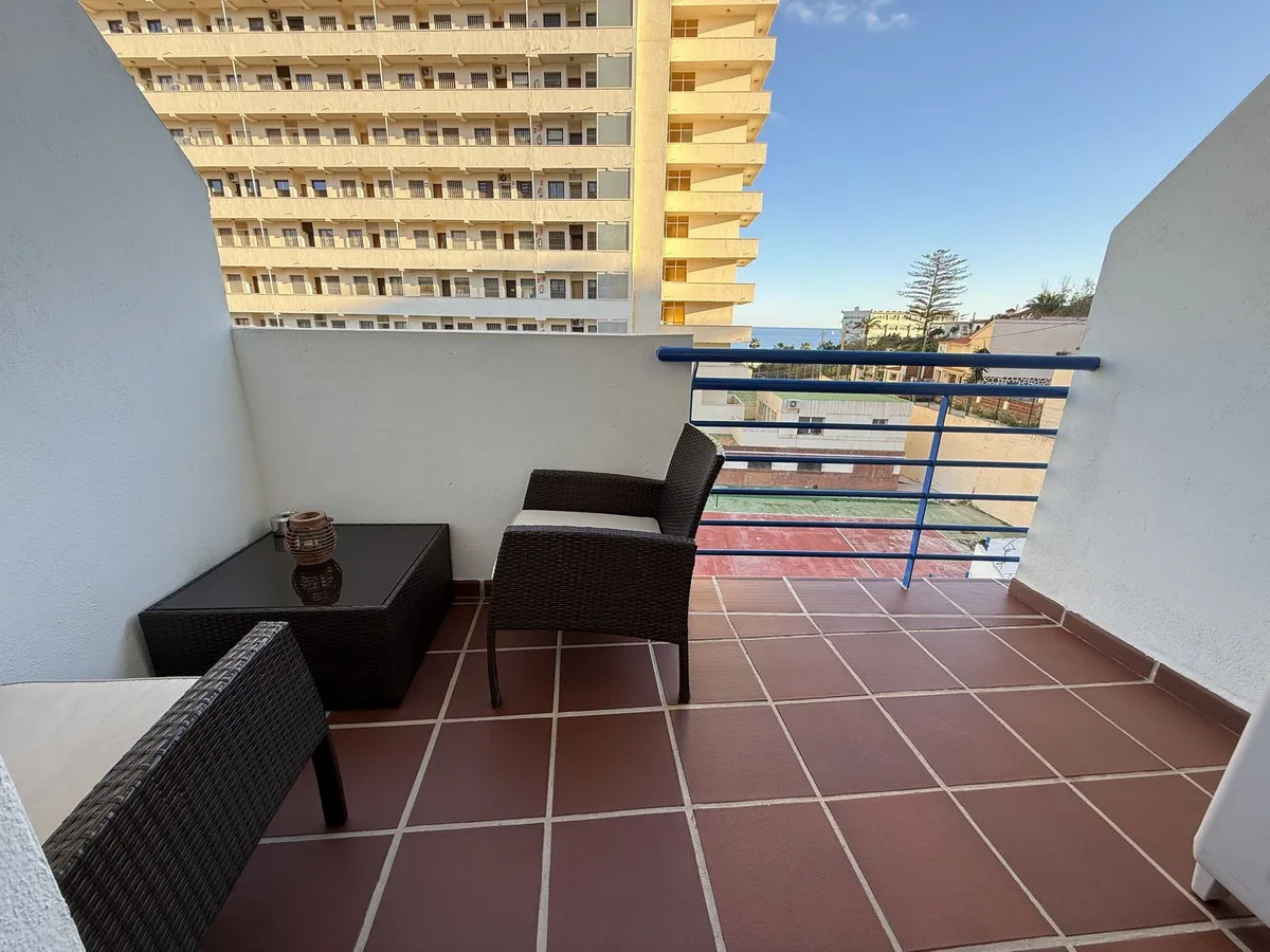 5b9c6927-bf96-4c7c-8342-a709de573cd8