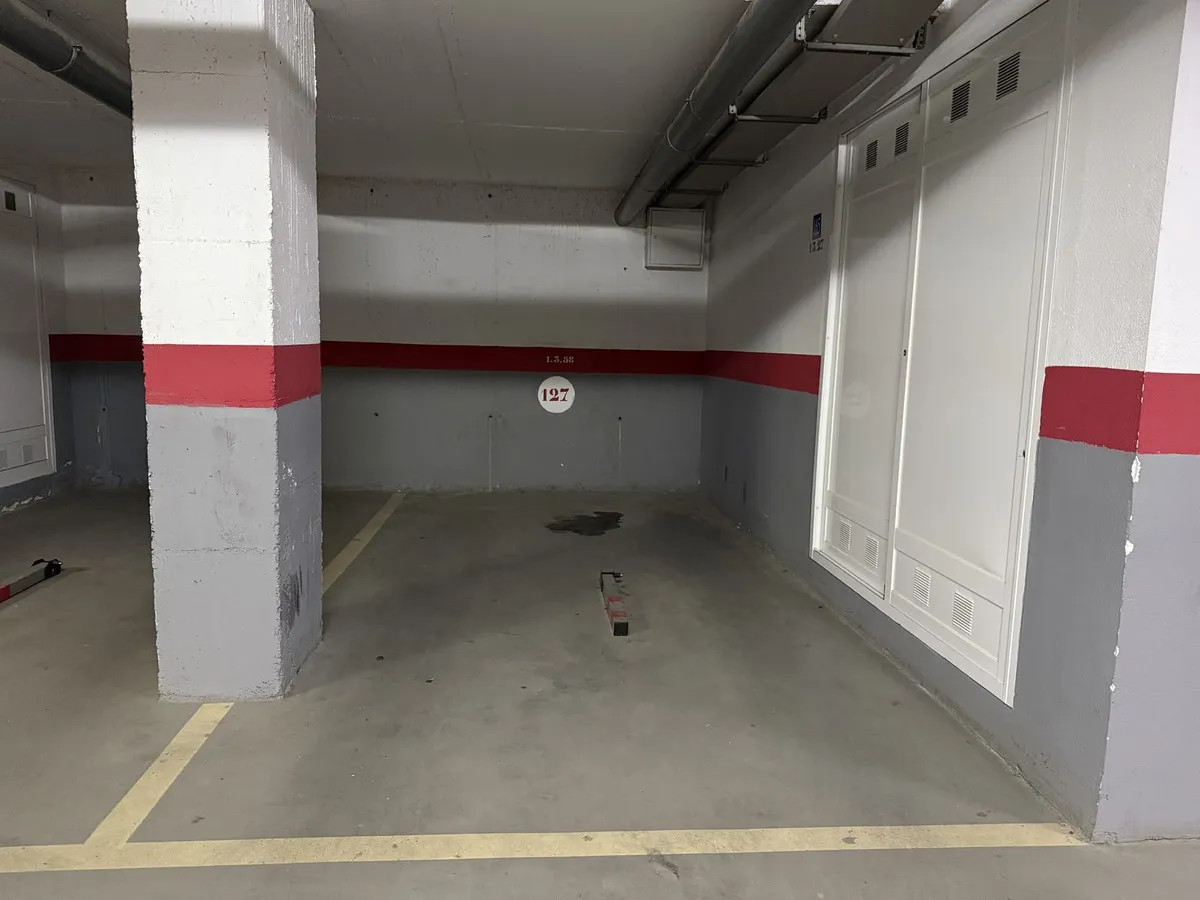 7f987bf9-33f8-4b1b-85c0-a748f67d88a3