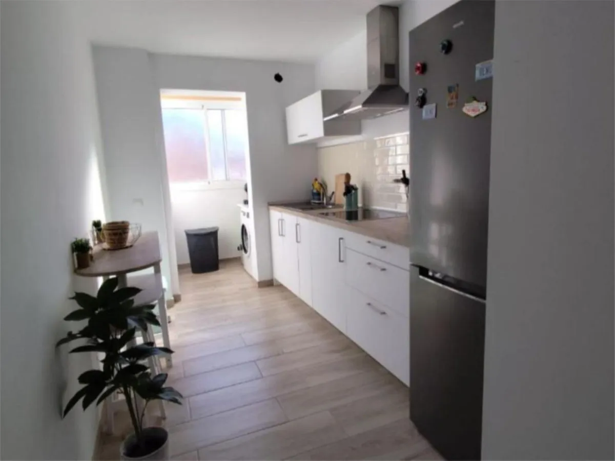 ab489056-8bf0-4a64-8c94-07fe58411c30