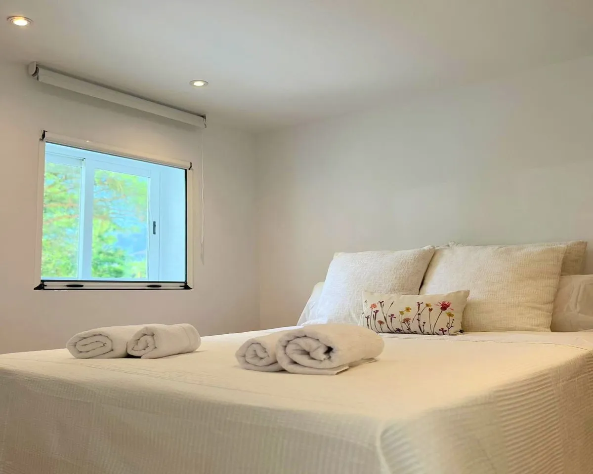 213707f0-ae2d-4eac-ada9-9b2b49726931