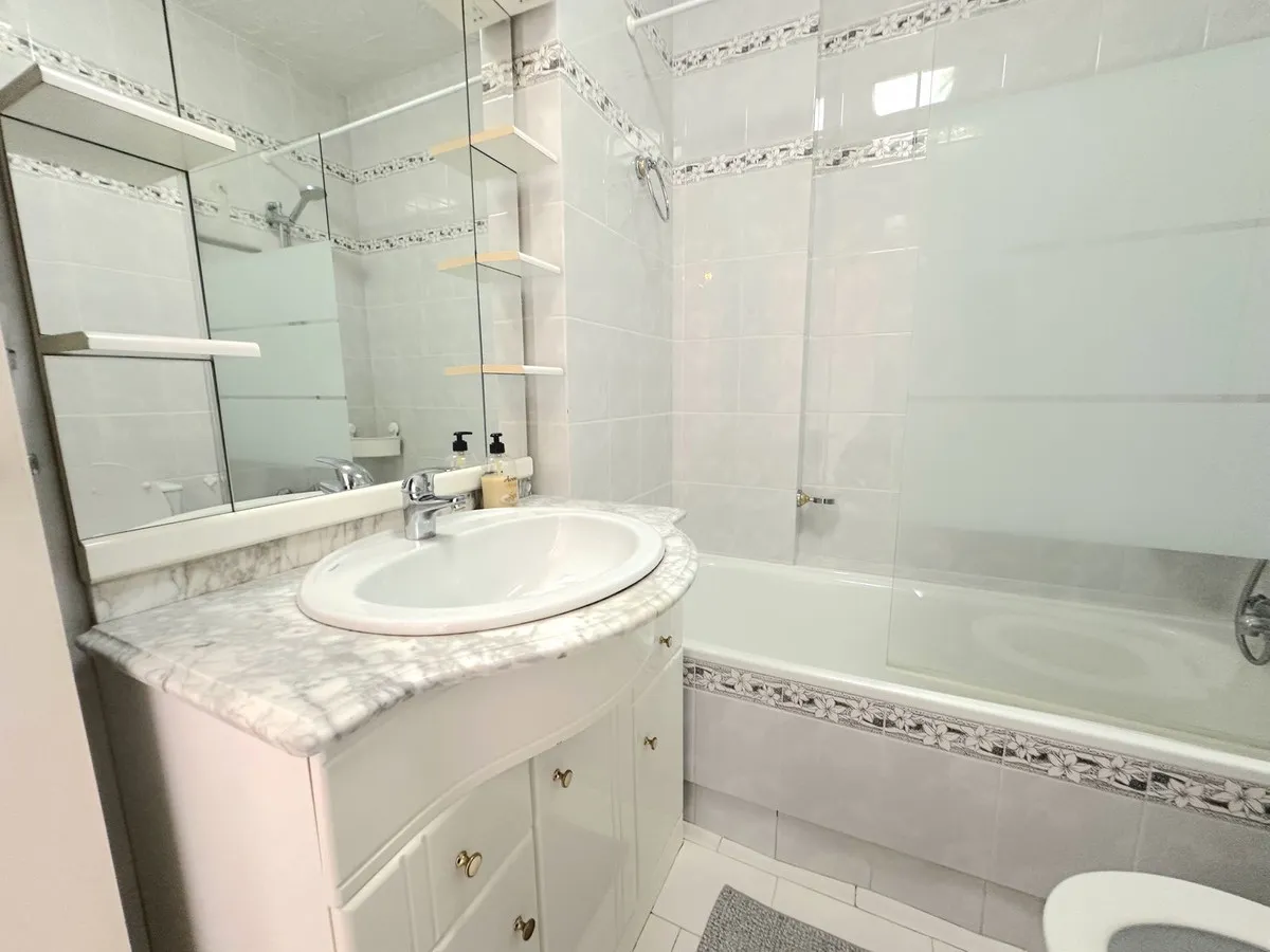 8fa6bc91-6358-4380-8181-a53ed0d75e97