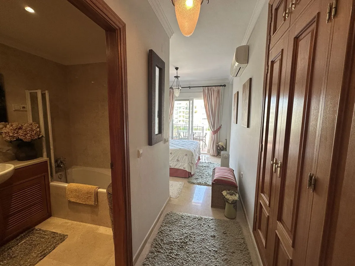 6416b364-e784-4539-b85e-f4f58a6cceb8