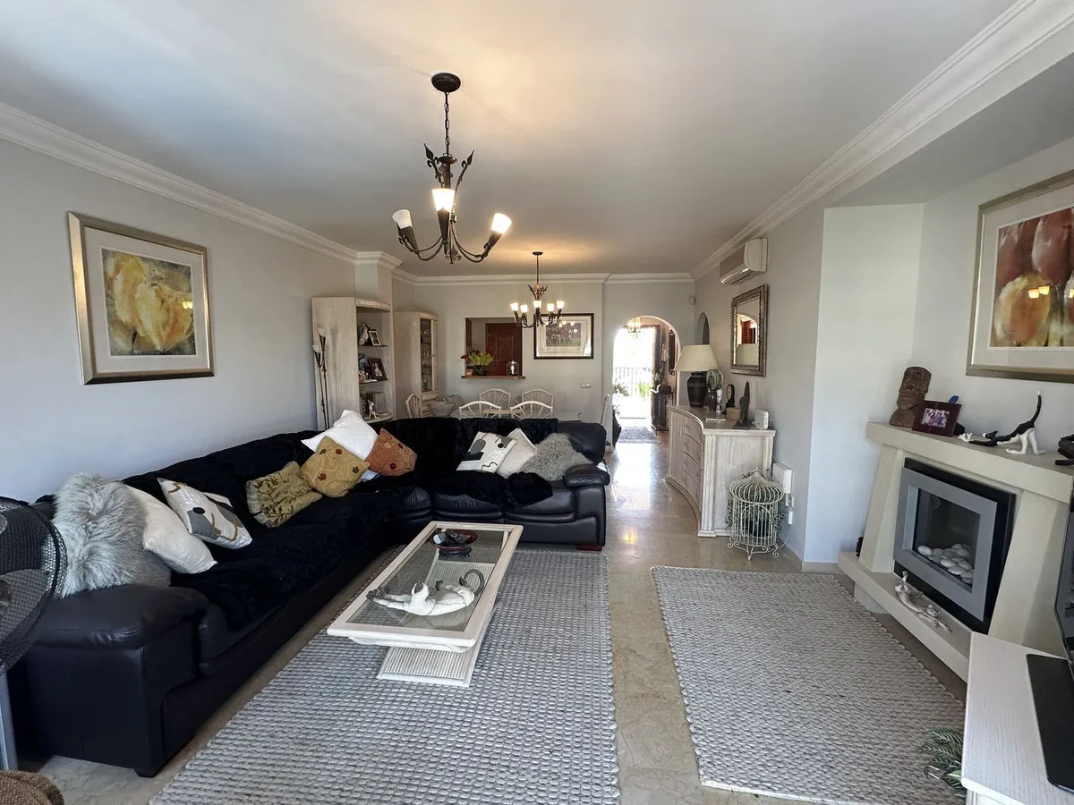 e289db21-72e7-47c5-8fde-6746d44a671d