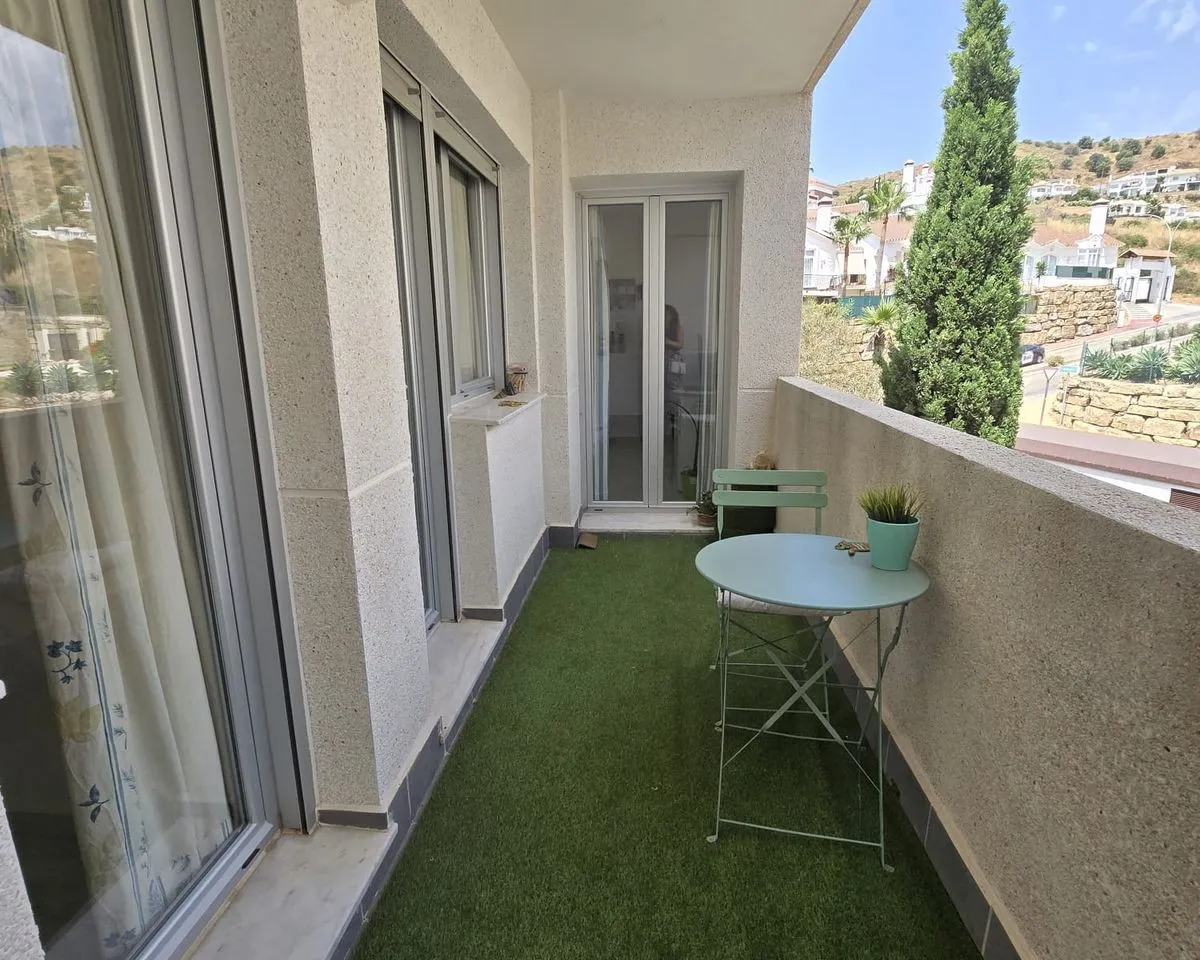 a39c10e3-e2f7-4ee8-8baf-682939a3f0ed