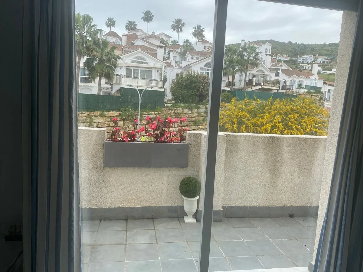 c244fb02-c07e-4094-ad06-04a43f8b03da