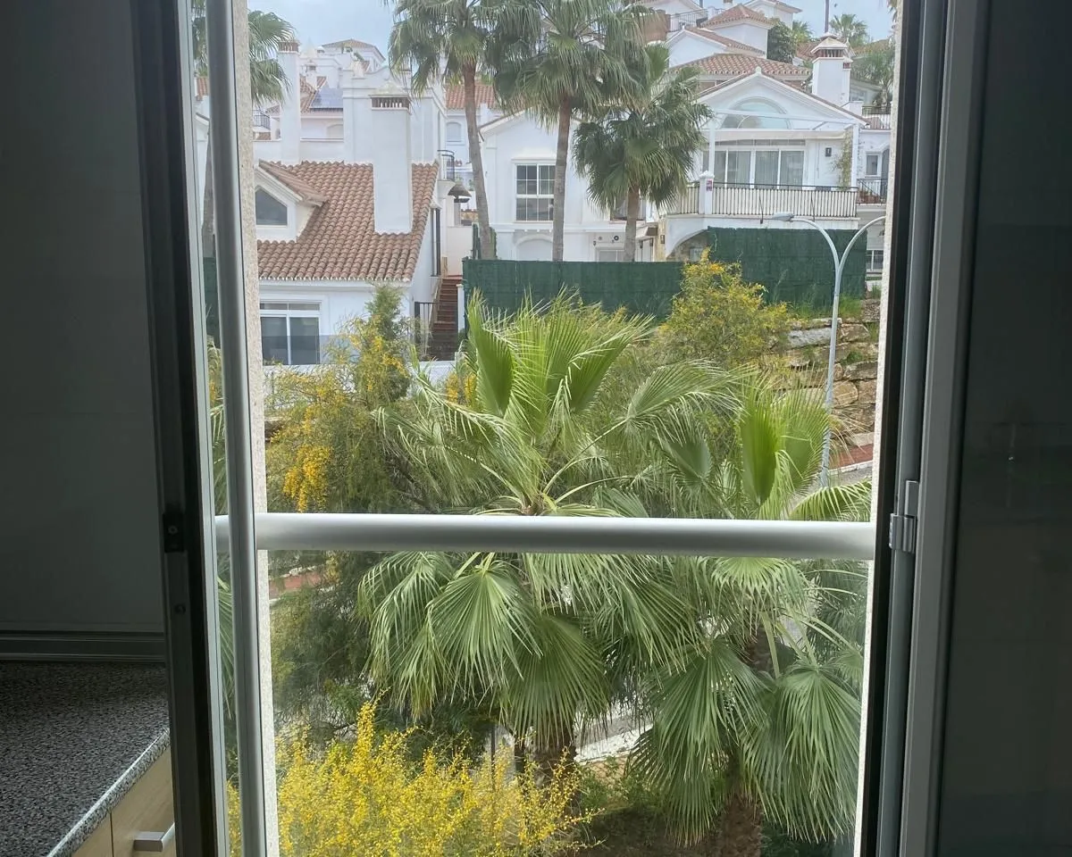 de36e8dc-43ec-4e8b-8751-28b435fdfee7