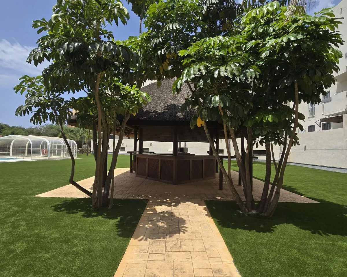 e098c016-0fe7-4bf1-84e6-41c807708045