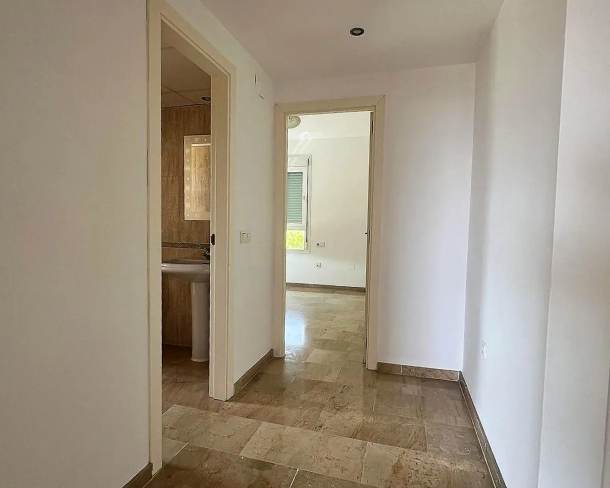 d39f5dd2-f444-4559-a2d1-ee609da6680c