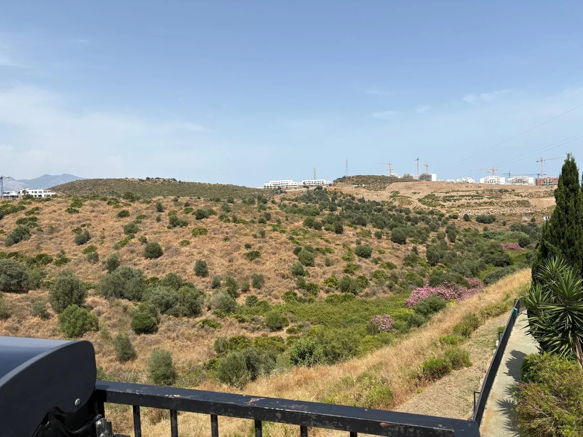 ae2061b2-bf58-4dde-a75c-017d903b3280